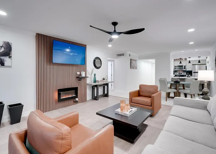 Holiday home Old Town Oasis! Modern Unit W/ Resort-style Pool *