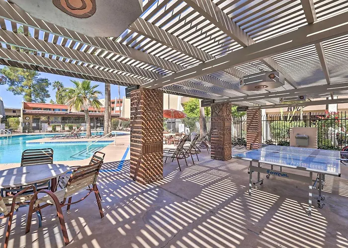 Old Town Oasis! Modern Unit W/ Resort-style Pool